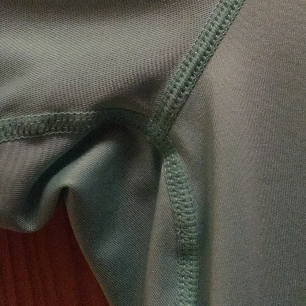 Nike Tee - Picture 6 of 8